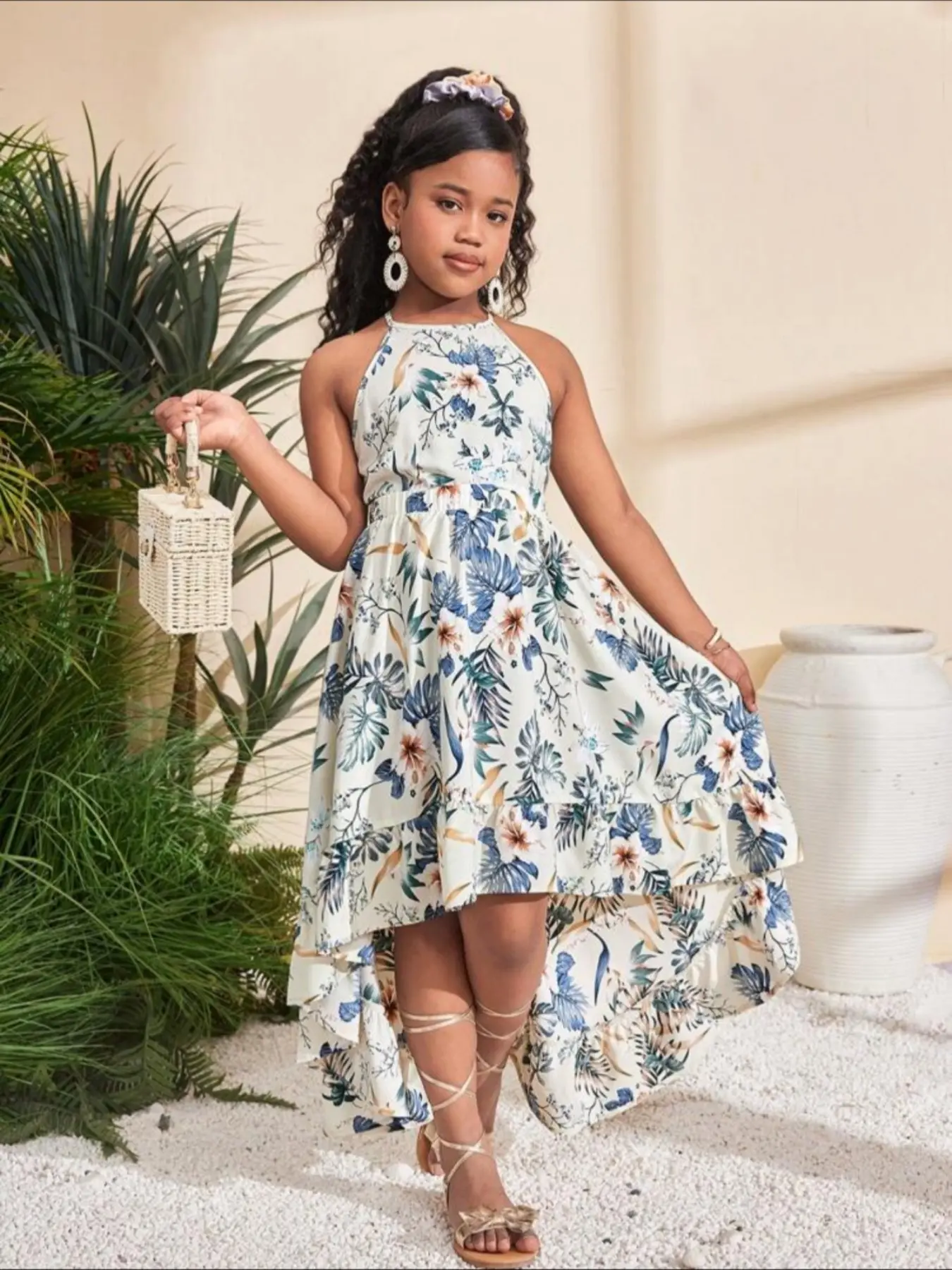 strapless summer casual dresses Wenrine Womens Floral Strapless Dress Summer Smocked Tube Top Casual Sleeveless Long Flowy Maxi Dresses with Pokets Apricot at Amazon Women's Clothing store