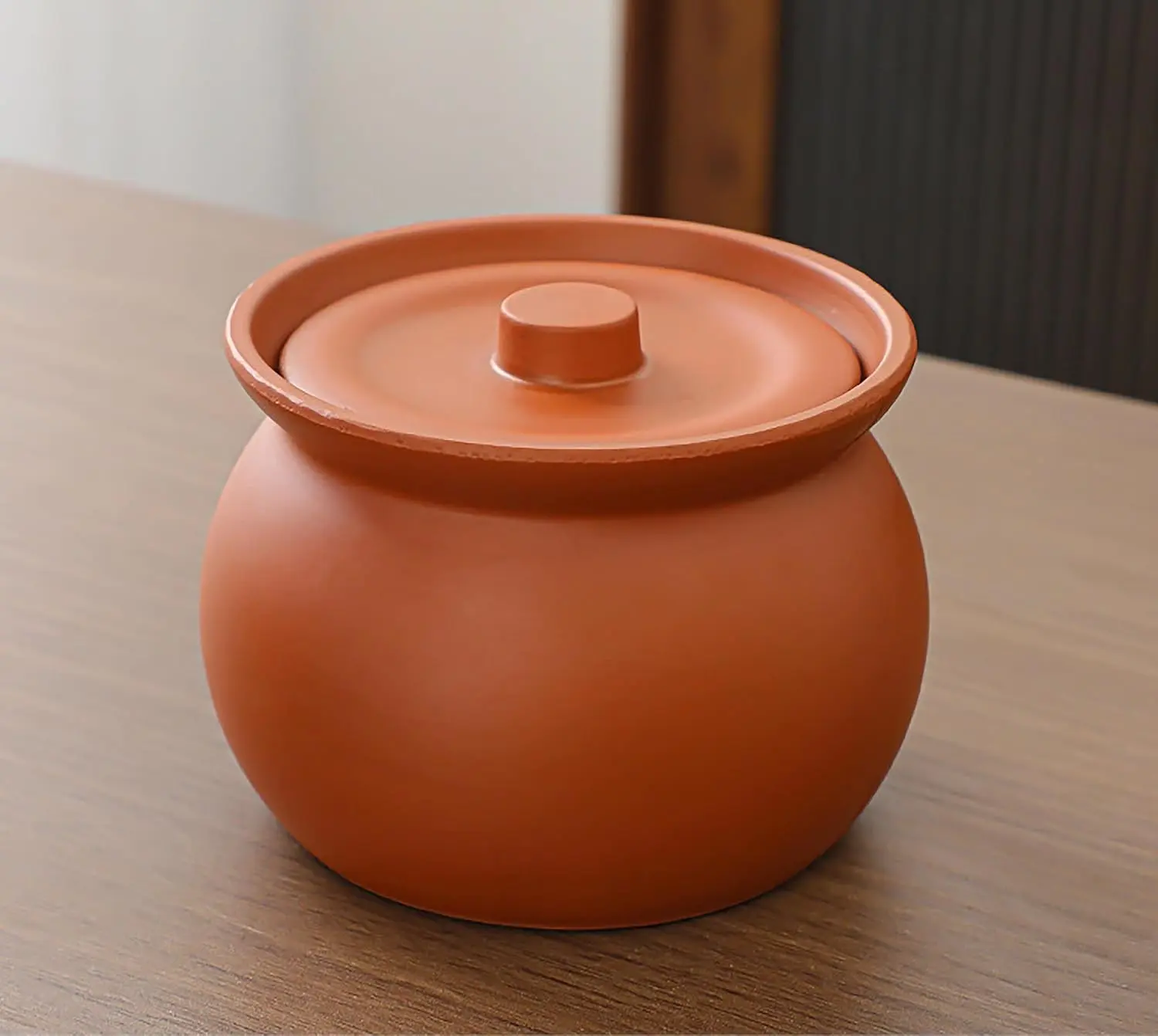 Cute Mini 1.6 Quarts Large Traditional Ceramic Clay Cooking Pot with Lid Multipurpose Pot for Healthy Cooking Home Kitchen or Restaurant