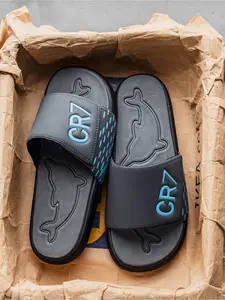 Men's Summer Casual Slip-On Sandals, Large Size Comfortable Indoor Slippers, Non-Slip Bathroom Shoes for Daily Wear Footwear