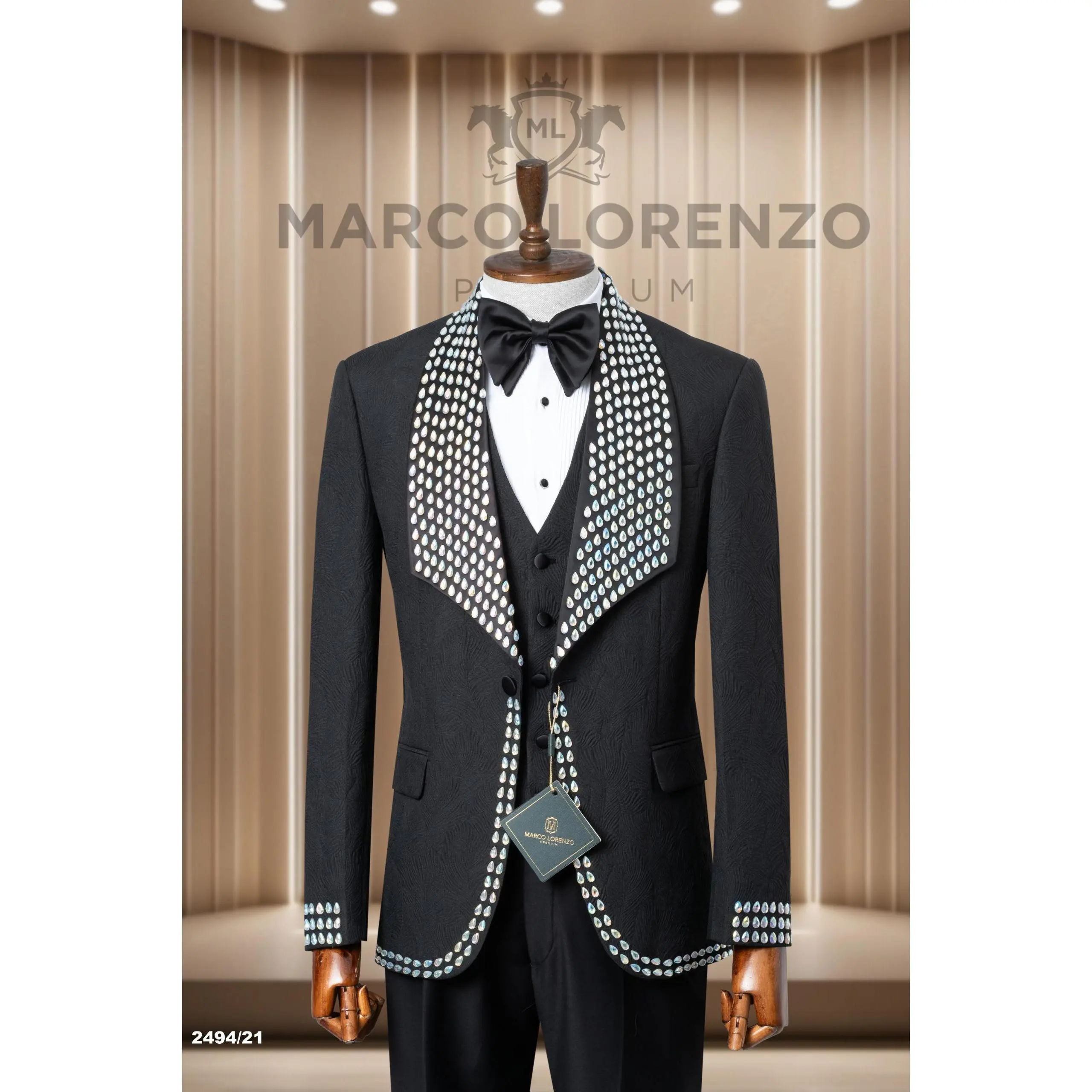 Single-Breasted Tuxedo Jacket with Studded Collar and Lapel, Solid Formal Wear for Weddings and Events, Designer Menswear Made in Turkey, Suit, Wedding Events, Collared