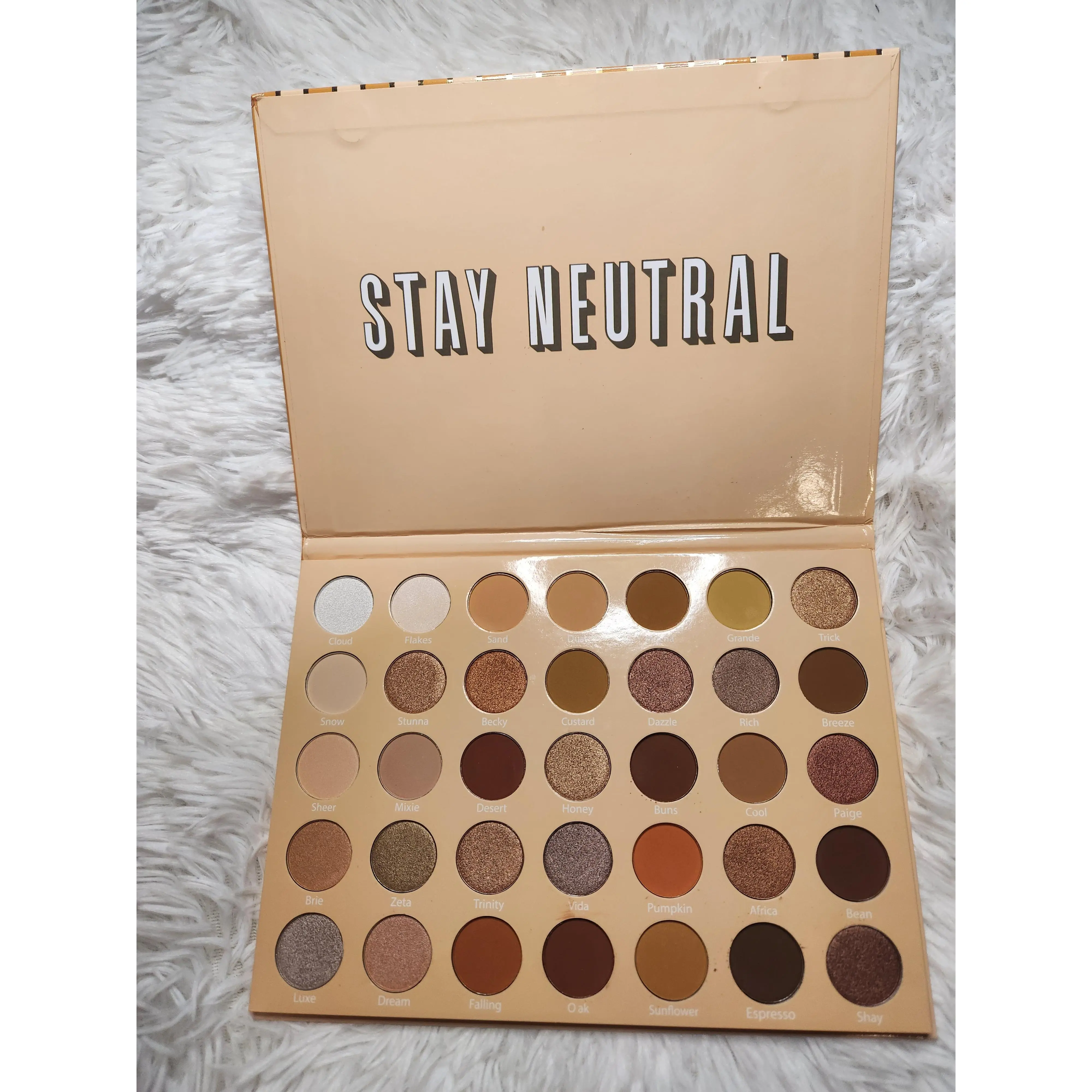 Stay Neutral Palette by Lurella