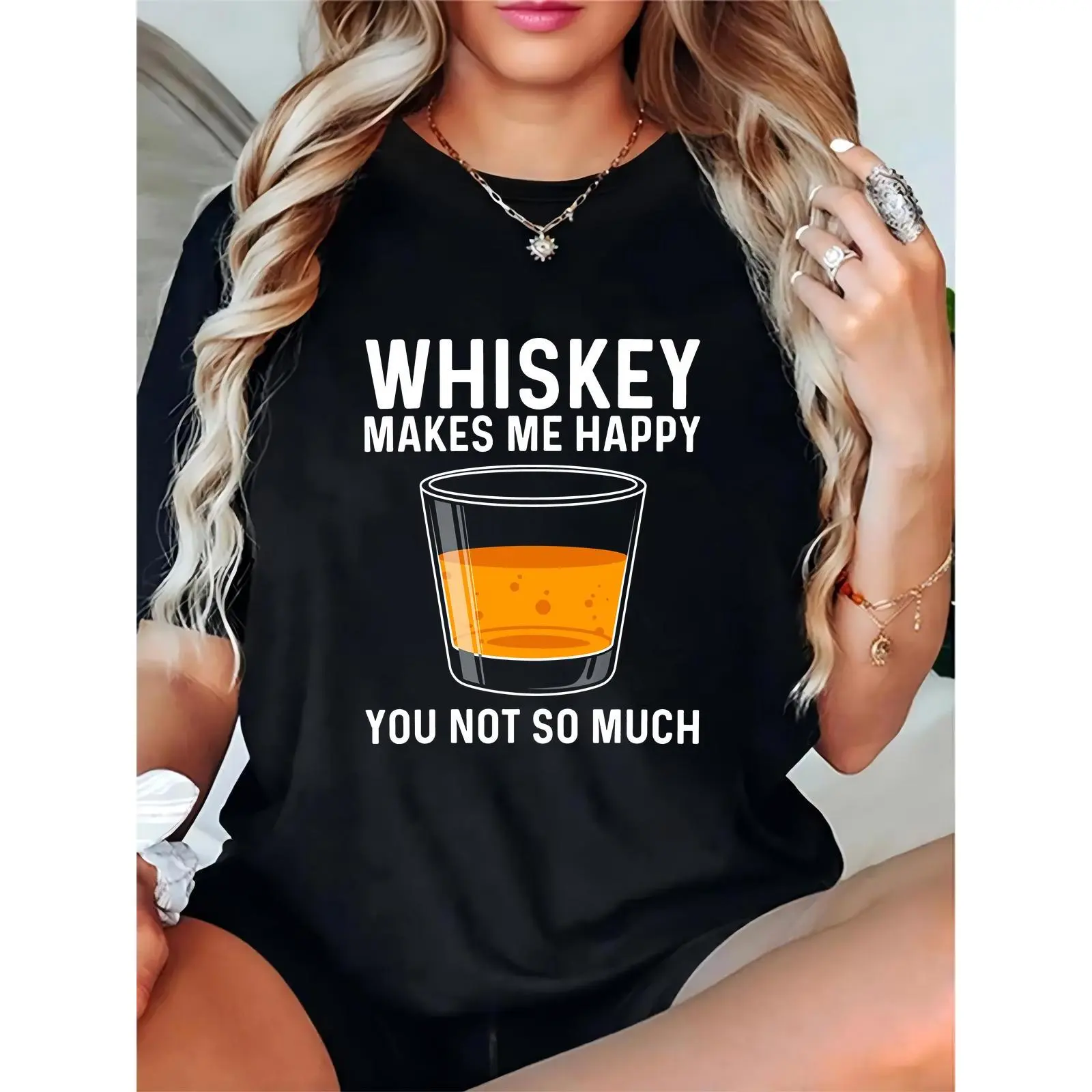 Women’s 'Whiskey Makes Me Happy' Graphic T-Shirt – Funny Whiskey Glass Print Casual Tee for Whiskey Enthusiasts, Perfect for Parties & Everyday Wear 100% Cotton T-shirt