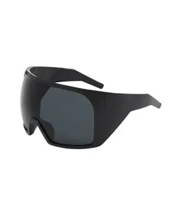 Punk Wrap Around Futuristic Sunglasses Oversized Rave Curved Lens for Y2K Fashion Enthusiasts Stylish Protection
