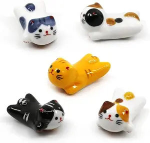 5 Pack Cat Chopsticks Rest Set, Chinese Paint Brush Rests, Japanese Style Porcelain Cute Lucky Cat Ceramic Chopsticks Holder Rack for Dinner Fork Spoon Knife Tableware, Home Kitchen Gift (Cute Cat)