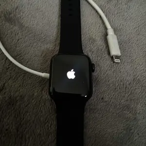 review image 0