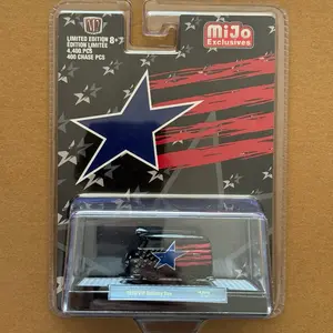 M2 Machines 1:64 1960 VW Delivery Van MiJo Exclusives Stars and Stripes