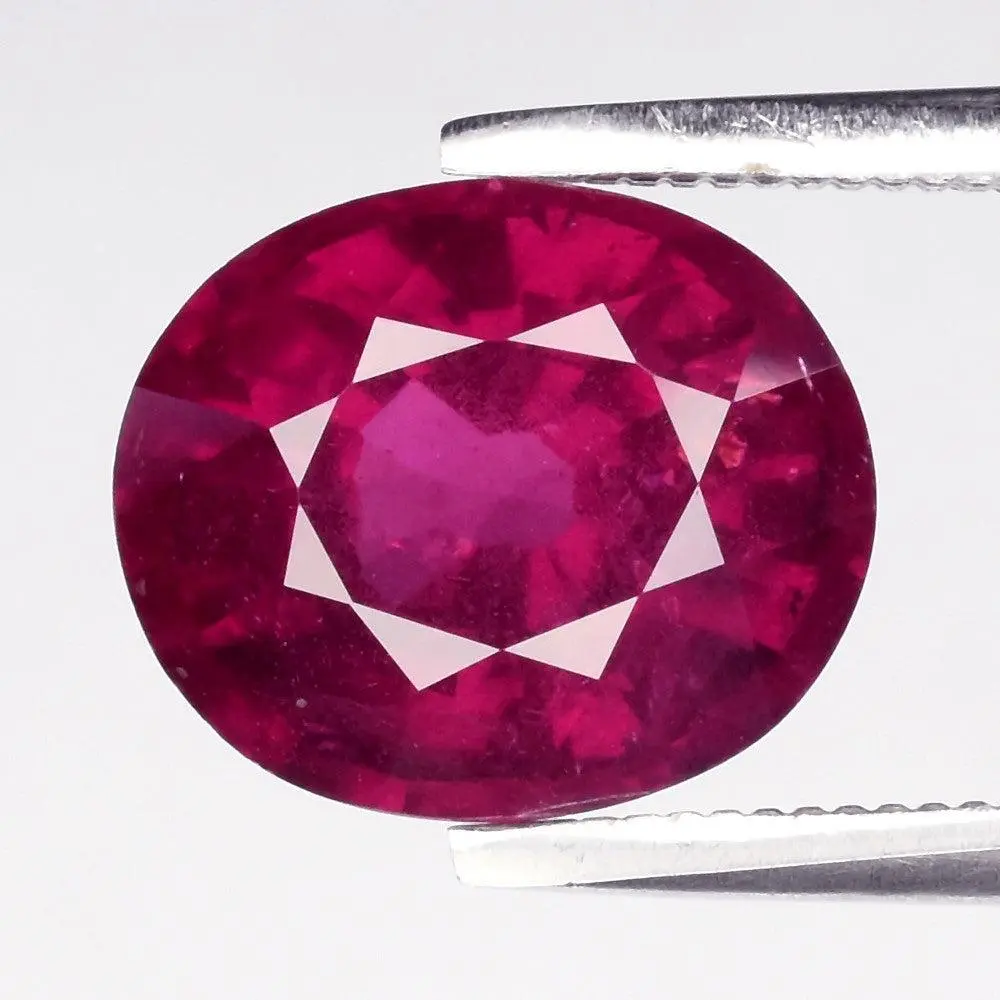 3.20ct ETW Earth-Mined Purplish Pink Rhodolite Garnet – Oval Cut