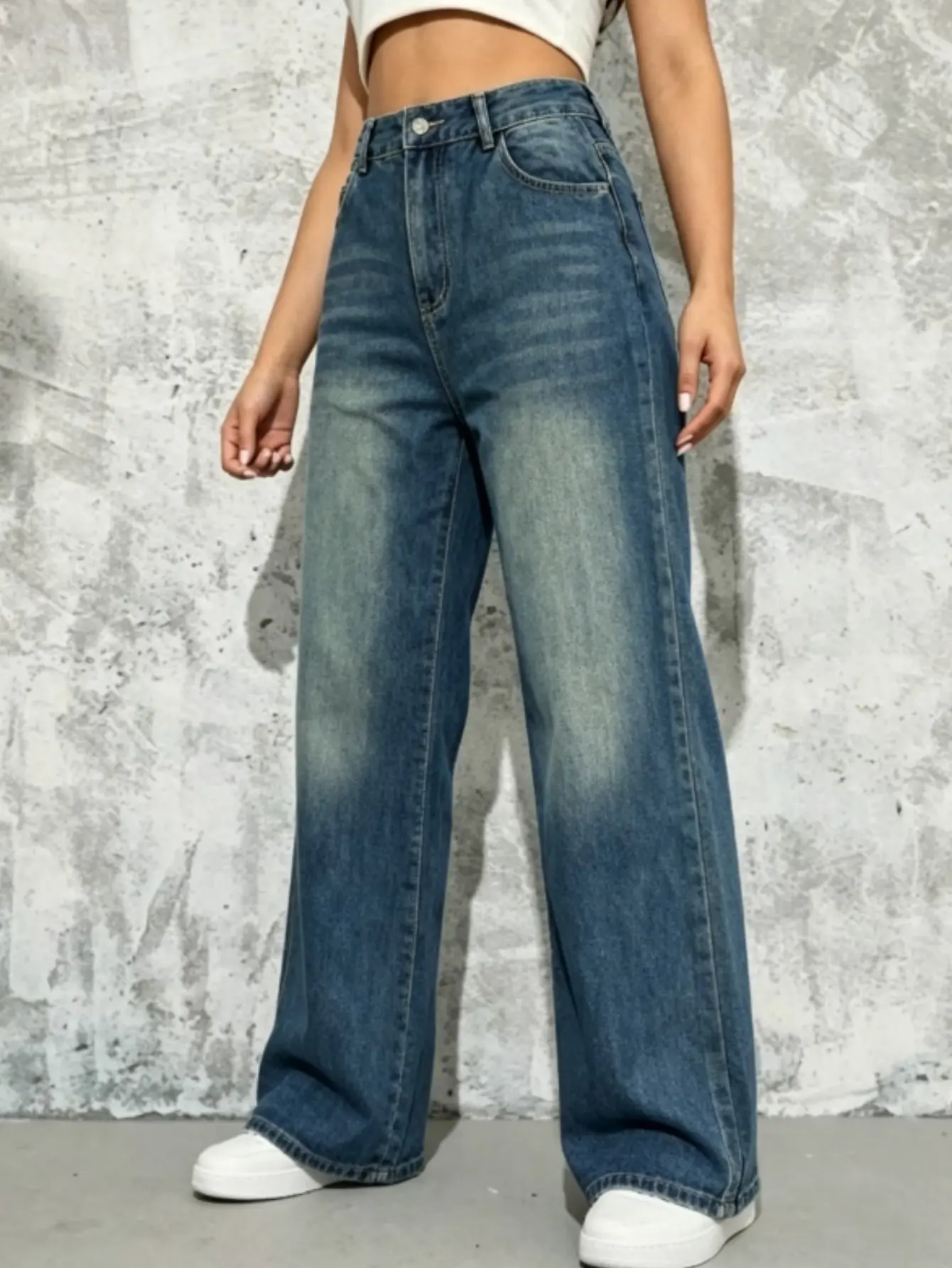 Women's Minimalist Regular-Leg Jeans, Mid-Rise Loose Fit Distressed Denim Trouser with Pockets, Casual Style for All Seasons, Bottoms, Thanksgiving, Easter, Relaxed Jeans