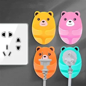 Multi Functional Hooks, 4 Counts/set Cartoon Hug Bear Non Drilling Adhesive Hook, Plug Hook, Power Socket Holder, Kitchen Bear Plug Storage Hook, Wall Mounted Holder