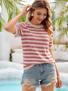 Women's pink and white striped round neck short-sleeved knitted top, a casual striped shirt, Fitted, suitable for summer casual wear, conceals fat and slims the figure, doesn't pick on body types, and is suitable for daily wear in spring and summer