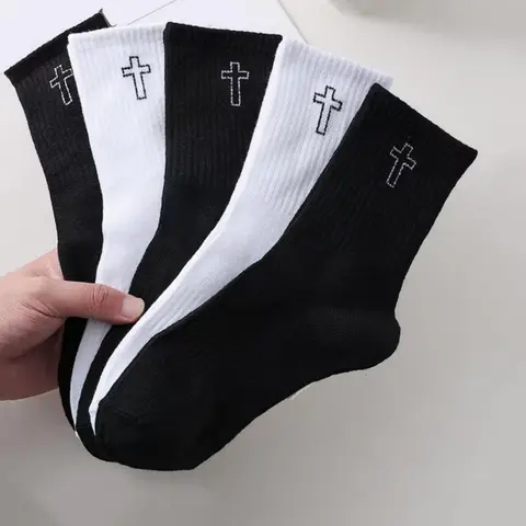 5/20 pairs of male and female couple sports cross tube socks, classic black and white color scheme for students, spring, summer and autumn knitted socks, suitable for both men's and women's basketball, football, daily casual wear All Season socks
