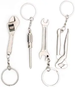4pcs Mini Wrench Tool Keychain Metal Spanner Keyring Pendant Key Holder Organizer Keyfob Gift for Men Women Multitool Keychain Tool Keychains