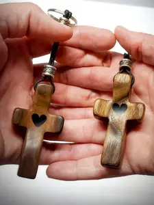 Wooden Cross Keychain Decoration Handle, Multifunctional Spiritual Symbol, Perfect Gift for Anxious Loved Ones, Creative Religious Mini Ornament