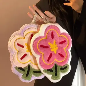 Cute Small Towel No Shedding Coral Fleece Super Absorbent Hanging Edge Flower Hand Towel Bathroom Quick Dry Non-Odorous Quick Drying Towel