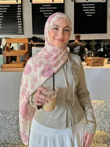 Boho Beach Vacation Shawl Scarf, All-Season Fashion Floral Pattern Sun Protection Hijab Headscarf, Women's Stylish Casual Accessory
