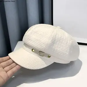 A Timeless Retro Beret, an Essential Fashion Item for Women to Stay Cozy And Protected from The Elements During Fall And Winter.