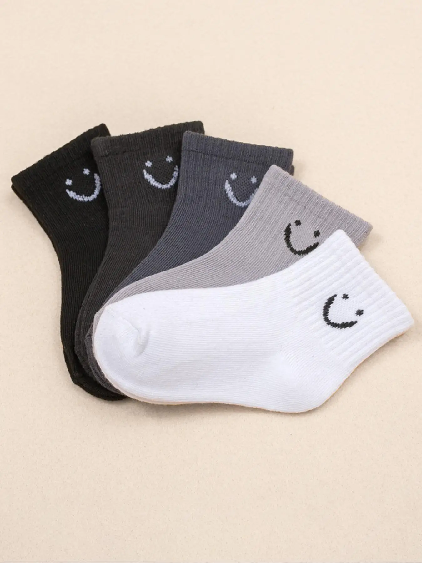 Boy's Cartoon Smile Face Pattern Crew Socks, Casual Soft Comfortable Breathable Socks for Daily Wear, Kid's Socks for All Seasons