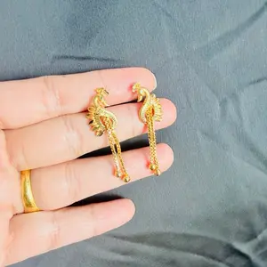 Gold Tone Peacock Design Chain Hanging Earrings for Women Elegant Fashion Jewelry