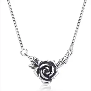 New elegant retro style black rose pendant necklace, suitable for daily and holiday wear, ideal for women's holiday gifts