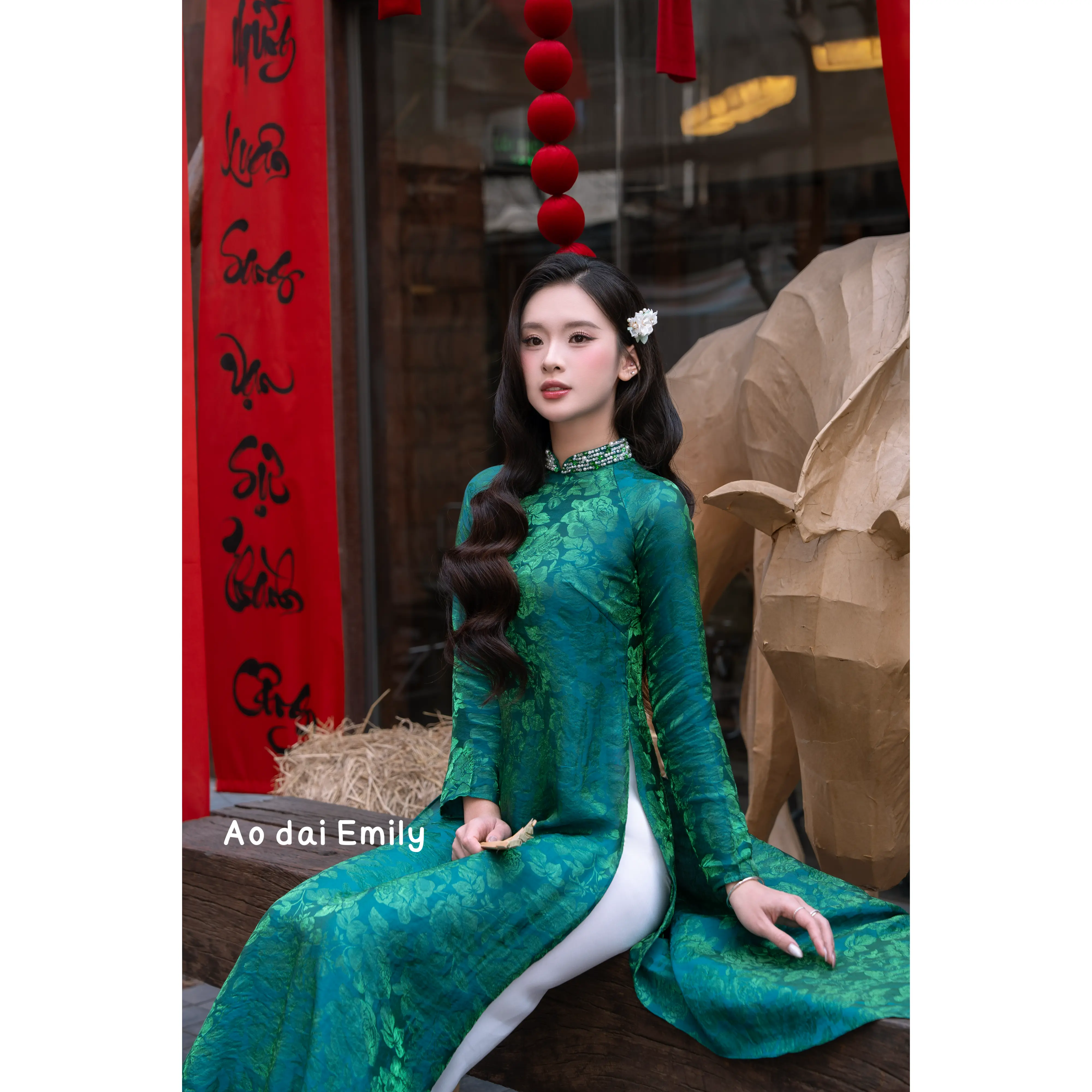 Dark Green Loose áo dài with design crystal collar | Cypress vine