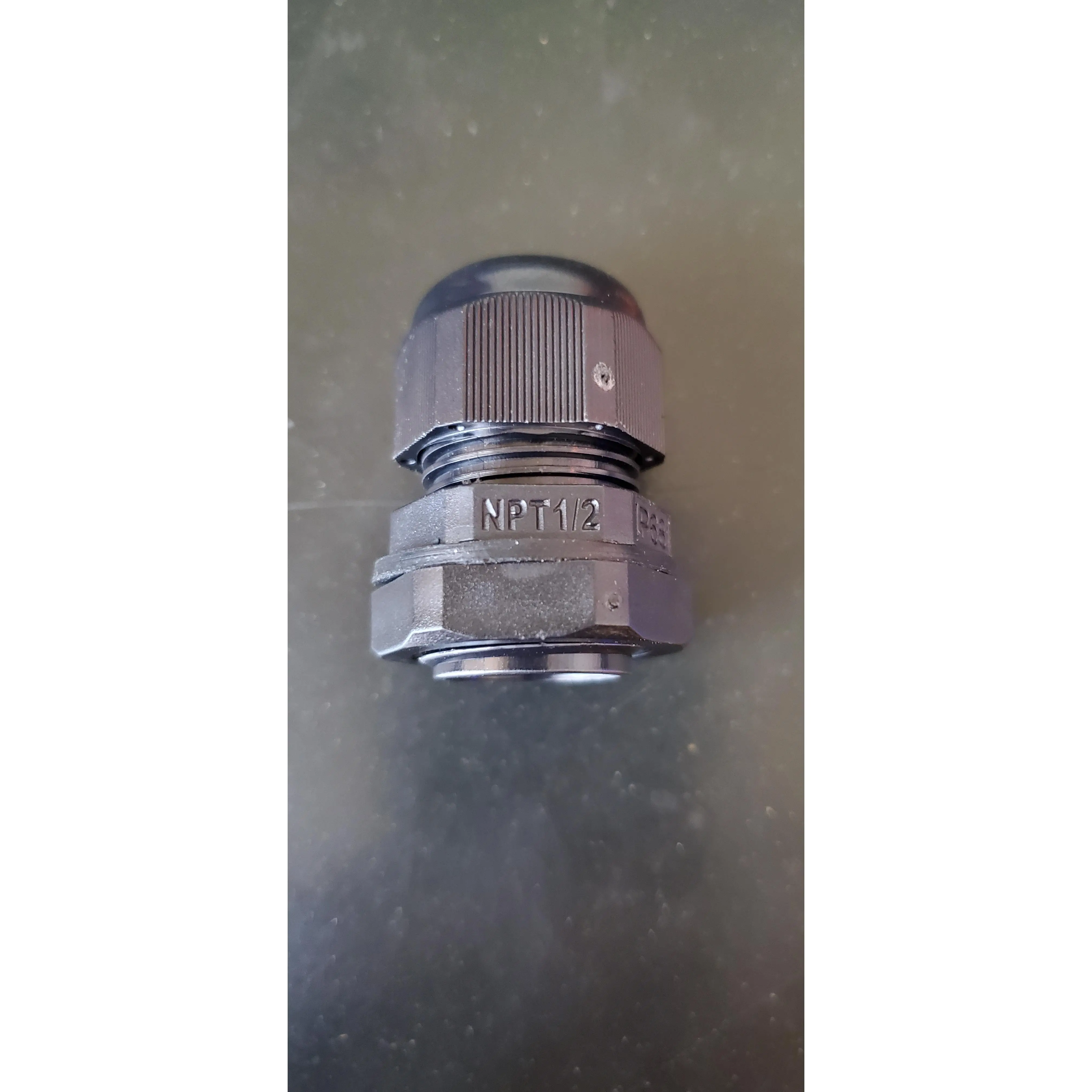 NPT1/2 Threaded Connector for Industrial Applications