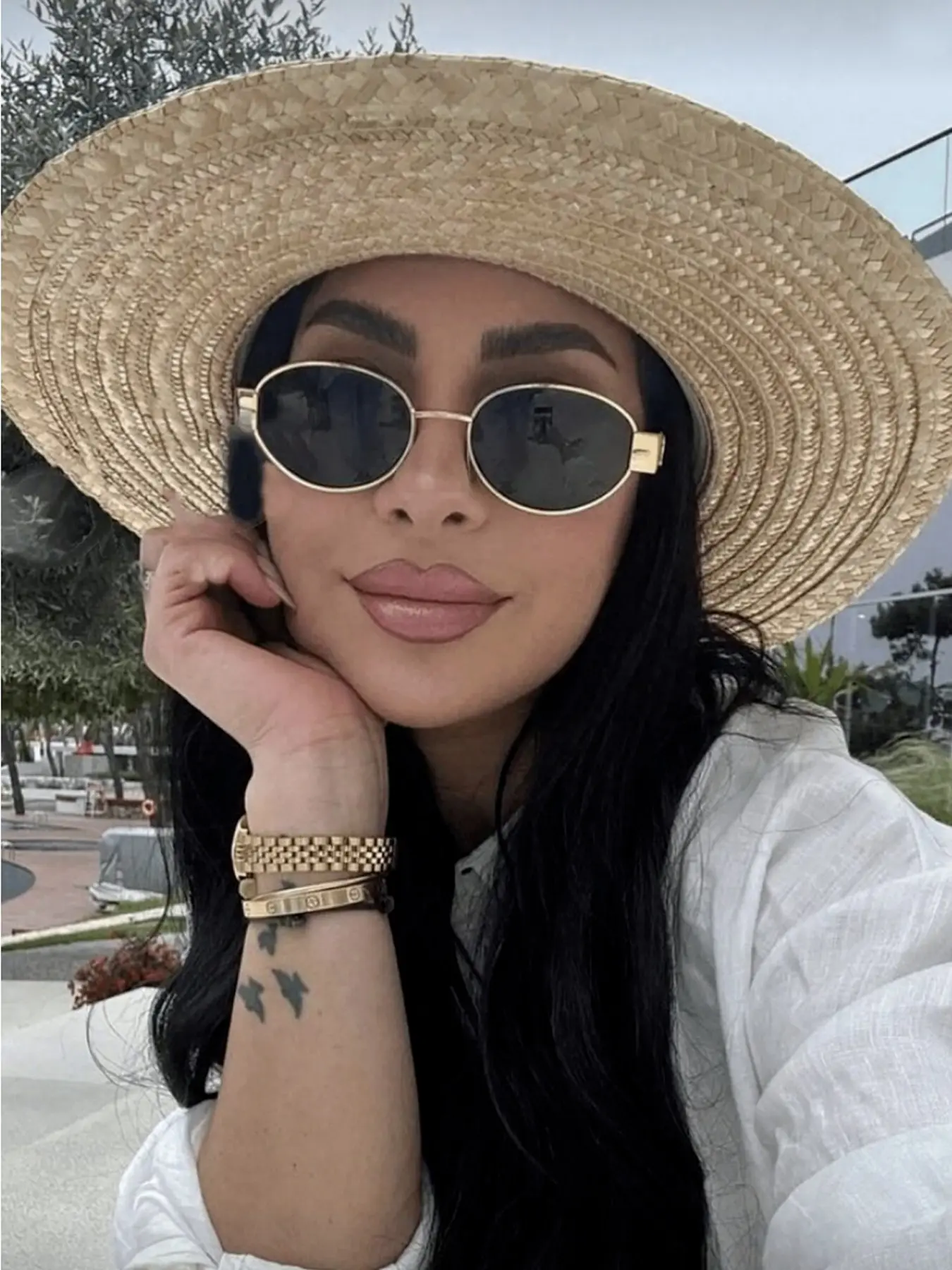 Women's Fashion Metal Oval Small Frame Sunglasses, New Vintage High-End Sun Glasses, Trendy Photo Shooting Eyewear for Women, Fashionable Sunglasses, Trendy Styling Sunglasses