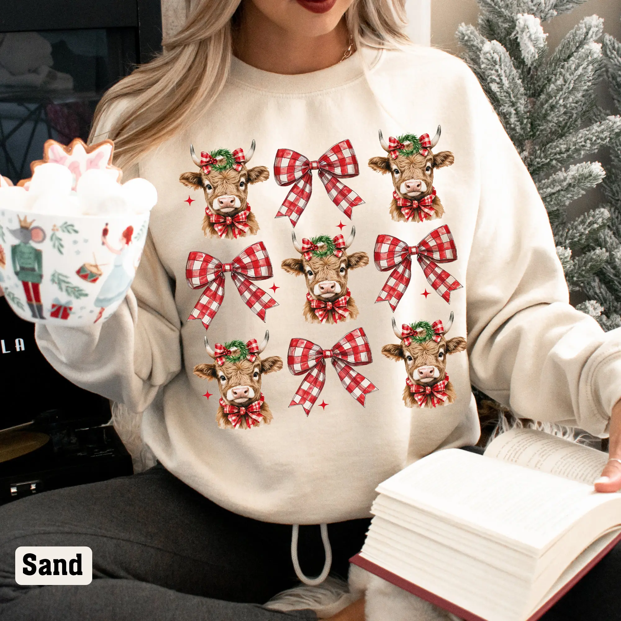 Christmas Coquette Highland Cow Sweatshirt, Highland Cow Christmas Shirt, Vintage Highland Cow Shirt, Western Sweater, Cute Xmas Sweatshirt, Coquette Womenswear, Christmas Cowboy Oversized Tee