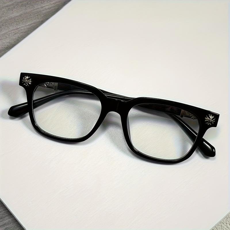 Vintage Trend Glasses Frames for Men Women Compact Fashion Eyewear 2025 Top Trending Fashion Eyeglasses with Decorative Accents