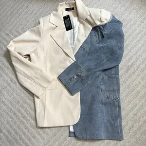 Blazer con Denim en Beige Suit