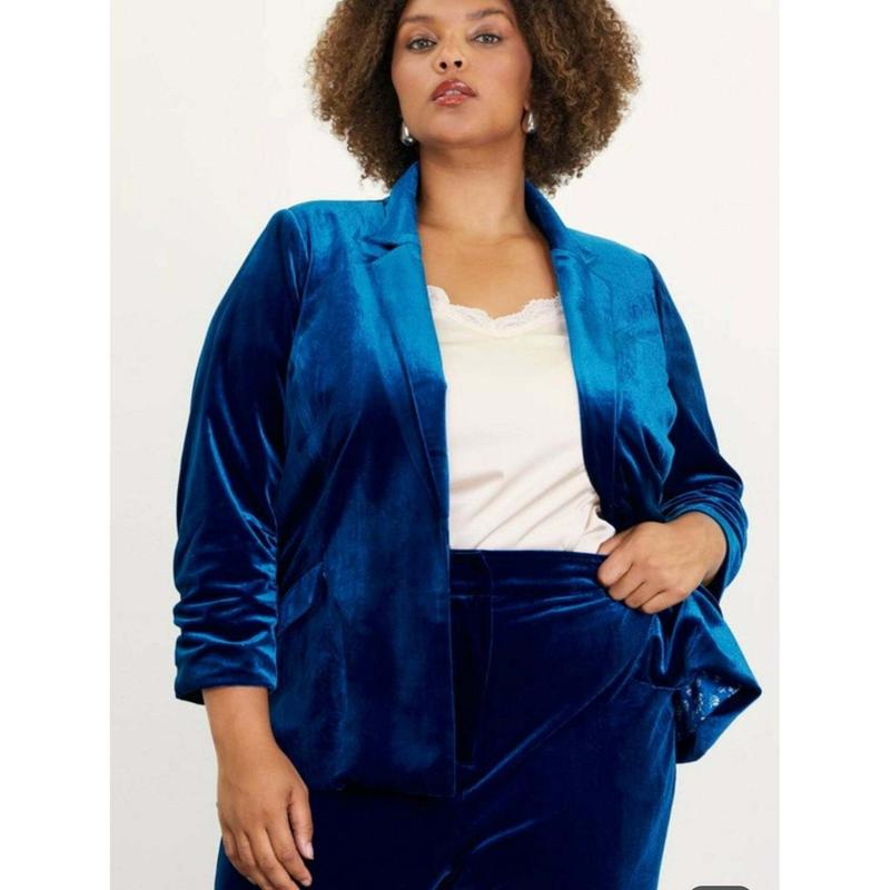 Good Impressions Velvet Blazer - Teal