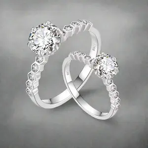 Round Cut Moissanite Engagement Ring
