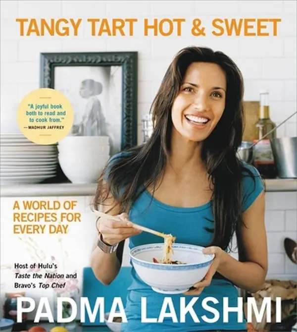 USED Book - Tangy Tart Hot and Sweet: A World of Recipes for Every Day by Lakshmi, Padma (Paperback) - english