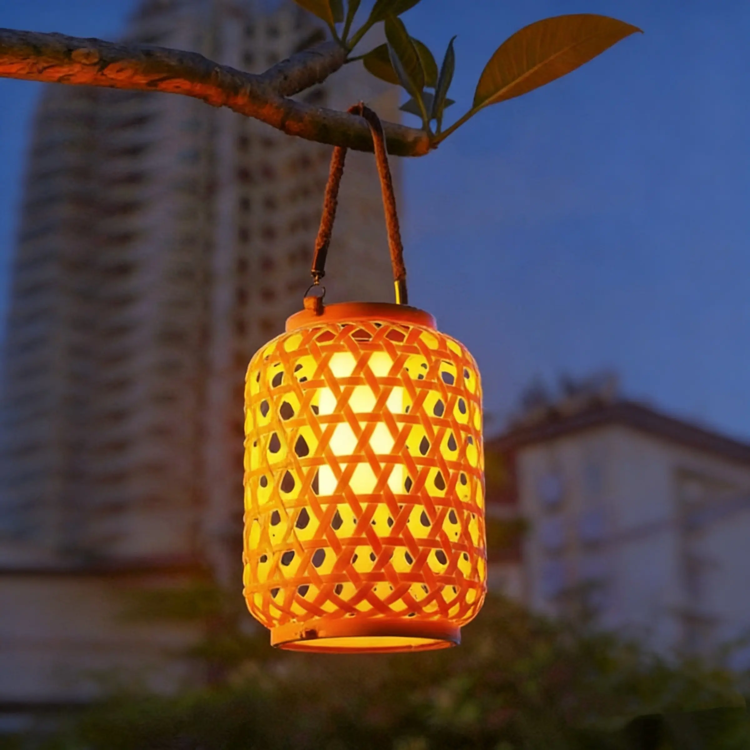 Solar Power Lantern Lamp with Imitation Bamboo-woven Design, Warm Light and IP65 Waterproof, Hanging Ambient Night Light Suitable for Patio, Courtyard, Garden and Outdoor, Patio Hanging Lights