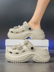 Women's Summer Hollow Out Non Slip Eva Anti-Slip Slippers, Thick Sole Heightening Breathable Sandals, Fashion Garden Beach Footwear, Comfortable Slip-On Shoes