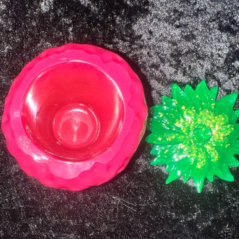 PINK-BERRY - Berry Sweet: Custom Strawberry-Shaped Containers – Personalize Your Storage with Style!