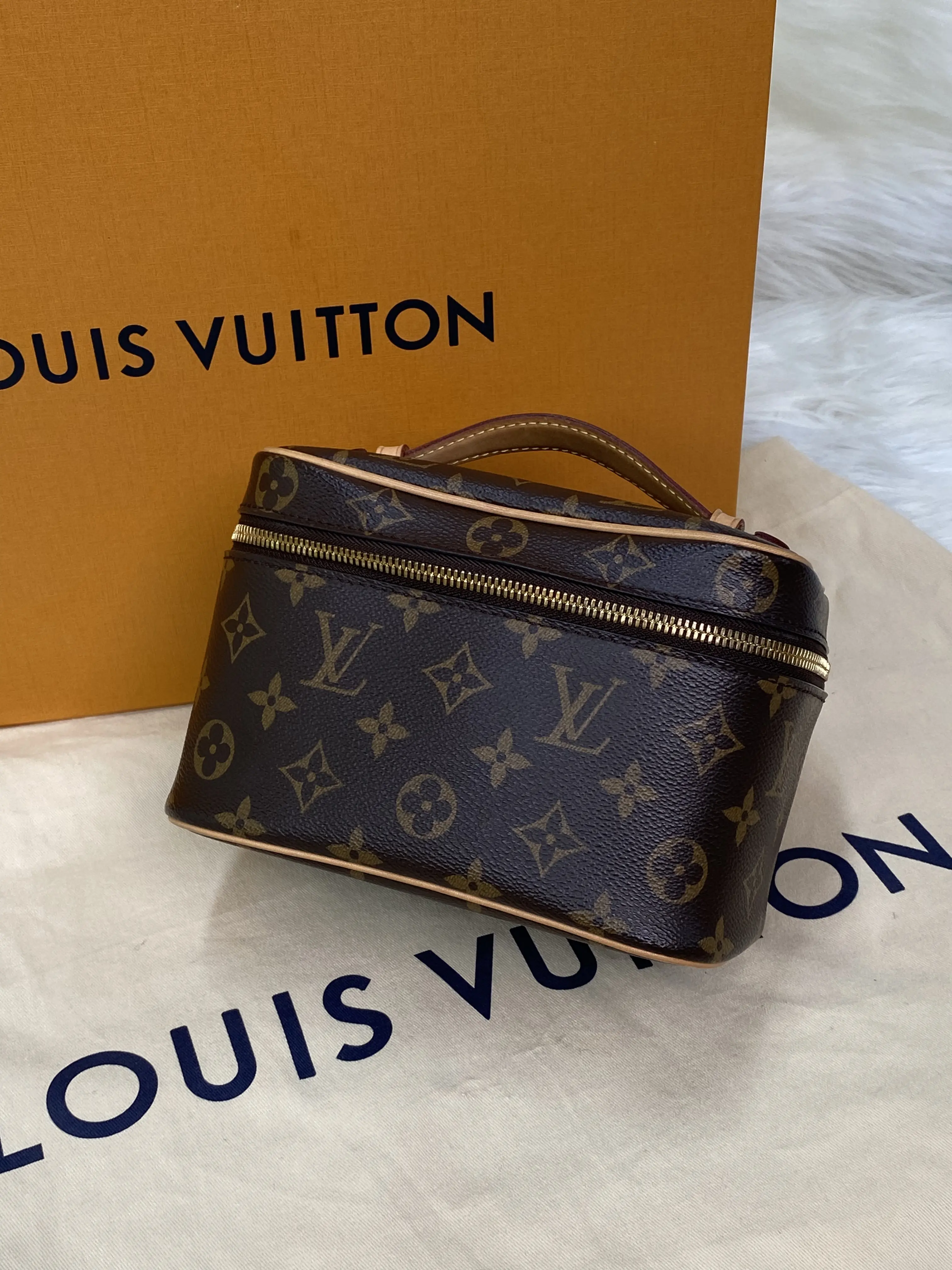 Pre-owned Louis Vuitton Monogram Canvas Small Leather Goods Nice Vanity Case