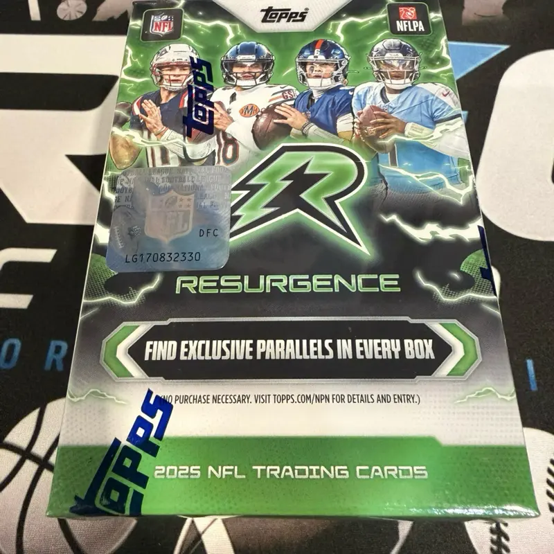 2025 Topps NFL Resurgence Box