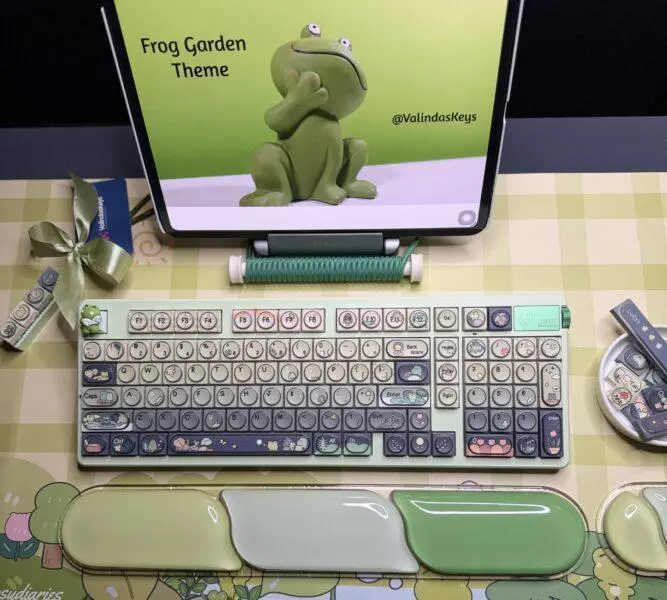 Frog Garden Theme Mechanical Keyboard Full Set