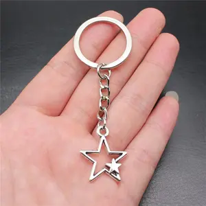 {Keychain} Double Star Hollow Pendant - Fashion Pentagram Keychain