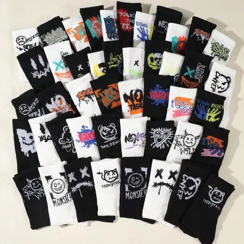 Youth Men's Crew Athletic Socks, Abstract Pop Art Print, Wacky Socks, Funky Socks, Abstract Graffiti Socks, Comfortable Soft Mid-Calf Socks, Street Style, Streetwear Socks, All-Seasons, Unisex Basketball Socks, Sports, Menswear