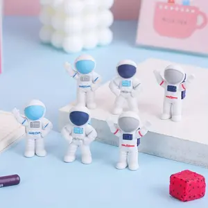 10/20Pcs Cute Eraser Outer Space Portable Novel Student Stationery Pencil Astronaut Multifunctional Mini D Eraser, Cute Gift Prize Small Eraser or Student Learning Supplies Prize Party Gift
