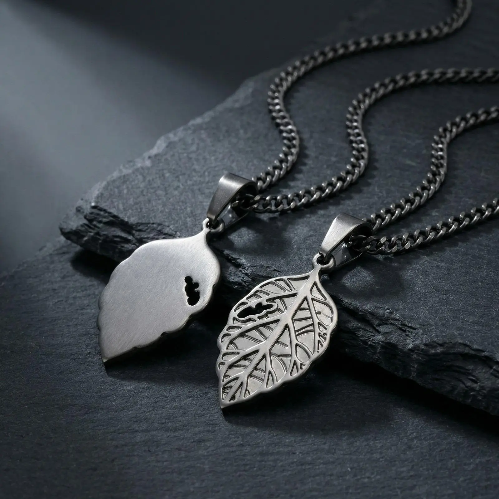 Vnox Vintage Maple Leaf Pendant Necklace for Men Boys, Grey Stainless Steel Link Chain Necklaces, Love Nature Jewelry Gifts New