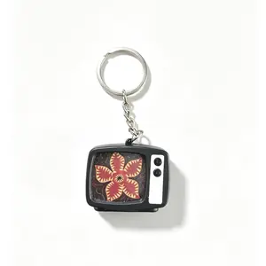 Stranger Things-themed creative merchandise: small TV-shaped glowing  pendant as a gift for friends Keychain