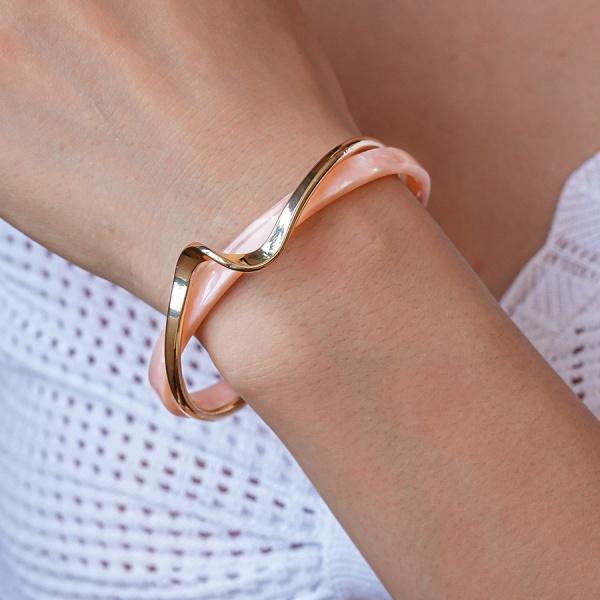ANDKISS Geometric Double-Layer Open Bangle — Real Gold Plated. A minimalist, chic accessory with a unique, niche aesthetic. High-end fashion jewelry for women — an exquisite gift choice and a trendy, Instagram-style statement piece. ANDKISS Geometric Double-Layer Open Bangle — Real Gold Plated. A minimalist, chic accessory with a unique, niche aesthetic. High-end fashion jewelry for women — an exquisite gift choice and a trendy, Instagram-style statement piece.