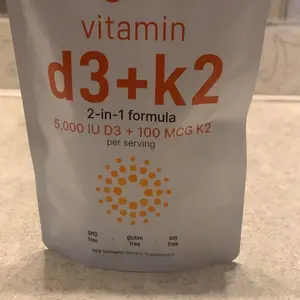 Product Review of Micro Ingredients Vitamin D3 K2 5000IU Softgels | Infused with Sunflower Seed Oil, Vitamin K2 MK7 + Vitamin D Supplement, Non-GMO, No Gluten from F**m