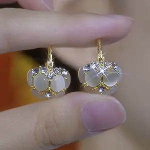 Luxury Rhinestone Pendant Earrings, Vintage Elegant Women's Jewelry, Suitable for Everyday Wear and Special Occasions