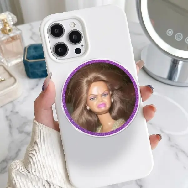 Disgusted Doll Face Phone Grip, Funny Meme MagSafe Phone Grip, Y2K Acrylic Phone Stand, Retro Cute Phone Holder, Trendy Gift