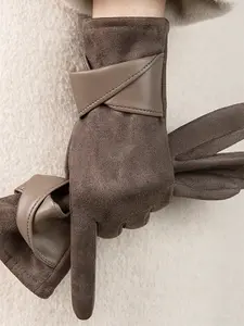 Women's Touchscreen Winter Gloves, Warm & Comfortable Riding Mitts, Ideal for Cold Weather Use