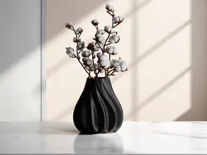 Modern Ribbed Vase Planter – Decorative Curved Flower Pot for Indoor Plants, Succulents & Herbs – Aesthetic Black Pot for Shelf, Desk & Home Decor