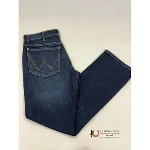 Wrangler Retro Slim Boot Midwash 112360288 88MWz Jeans for Men - Comfortable Stretch Fabric & Trendy Mid Wash Look